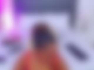 Live cam show with AlisonTravis - Public on milfzrlive.com