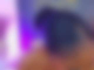 AlisonTravis's Live Sex Cam Show
