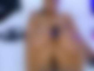 AlisonTravis's Live Sex Cam Show