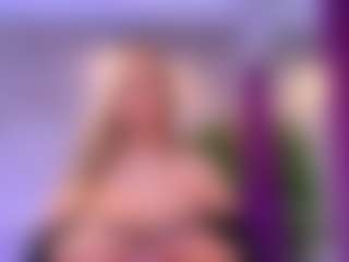 Live cam show with AngelInSinn - BBW on CamClone