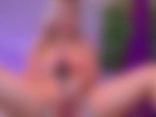 Live cam show with AngelInSinn - Teen (18+) on sexylive.show