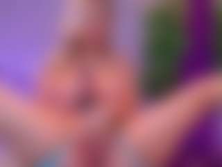 Live cam show with AngelInSinn - BBW on hrnylive.com