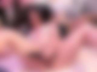 Live cam show with Tessacooper - Striptease on dropp.cam
