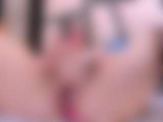 Live cam show with Tessacooper - Average on Camsoda