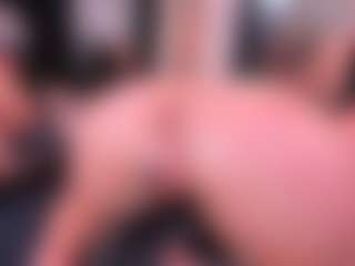 Live cam show with Tessacooper - Latina on liverealitysex.com