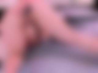 Live cam show with Tessacooper - Spank Toys on CamClone