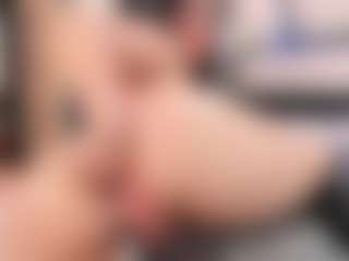 Live cam show with Tessacooper - Facial Piercings on madthumbs