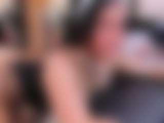 Live cam show with Tessacooper - Average on Camsoda