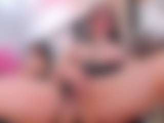Live cam show with Tessacooper - Brown Hair on SquirtSoMuch