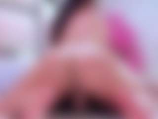Live cam show with Tessacooper - Brown Hair Teen (18+) on AdultVida.com