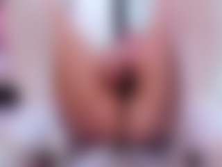 Live cam show with Tessacooper - Latina Teen (18+) on Cam Slut
