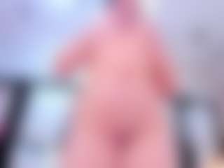 Live cam show with Tessacooper - Brown Eyes Brown Hair on Camsoda