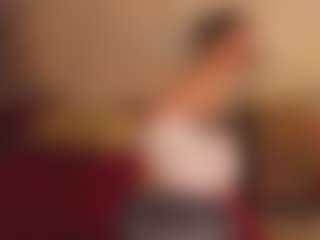 Live cam show with Valthea - New Spank on CamClone