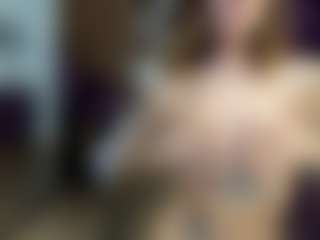 Jessicasky MILF webcam performer live streaming