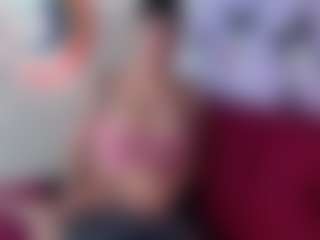 Live cam show with beautibellah - Tight on TottyGirls