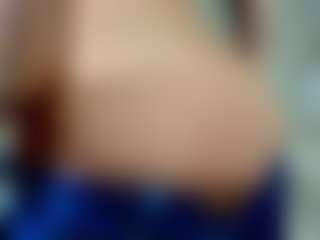 Live cam show with Valentina-R - Facial on Mixed Magazine Live