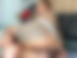 Live cam show with dakotastream - Blonde Hair Middle Aged on CamClone