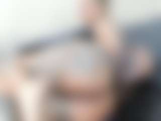 Live cam show with dakotastream - Blonde Hair Middle Aged on AdultVida.com