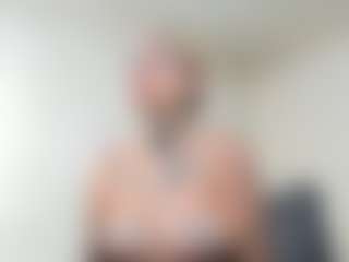 Live cam show with dakotastream - Blonde Hair Middle Aged on Camsoda