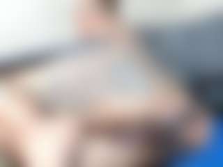 Live cam show with dakotastream - Average on Camsoda
