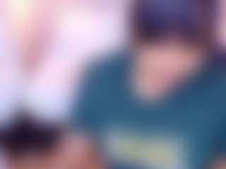 Hugeass-destroyer's Live Sex Cam Show