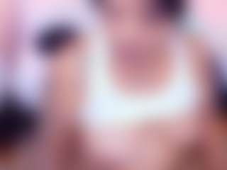 Live cam show with Hugeass-destroyer - Thick on AdultVida.com