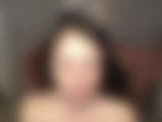 Live cam show with Kilye-Ch - Body Massage on alttransgirls
