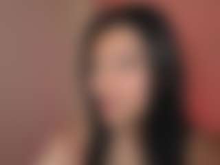 Live cam show with Candela34 - Smoking on Camming Site