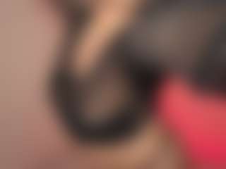 Candela34's Live Sex Cam Show