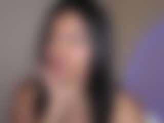 Candela34's Live Sex Cam Show