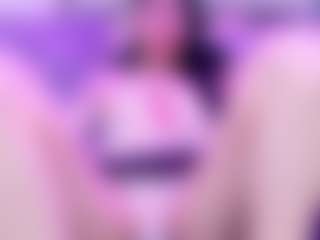 Live cam show with Gaby - Facial Piercings on CamSodaAdn