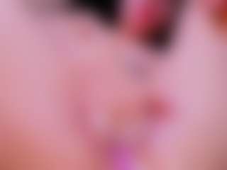Live cam show with Gaby - Facial Piercings on Free Soda