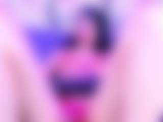 Live cam show with Gaby - Flashing on Dolls Live