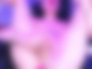 Live cam show with Gaby - Facial Piercings on xfollow cams