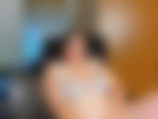 Naomi2life's Live Sex Cam Show