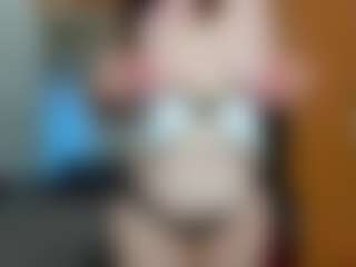 Naomi2life's Live Sex Cam Show