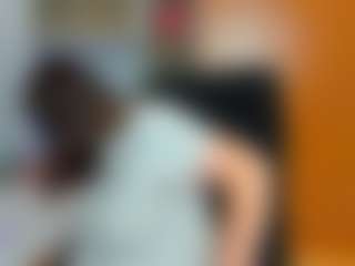 Naomi2life's Live Sex Cam Show