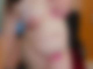 Naomi2life's Live Sex Cam Show