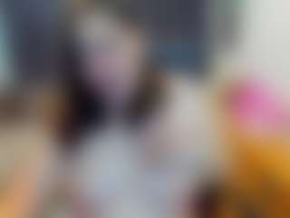 Naomi2life's Live Sex Cam Show
