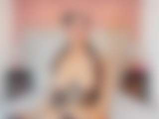 Live cam show with Anny Lewis - Ass Bouncing on Free Soda