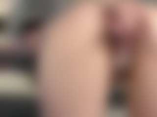 Live cam show with EugeneArlotta - Smoke on Camsoda