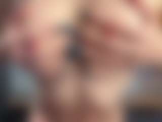 Live cam show with EugeneArlotta - Smoke on Camsoda