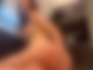 Live cam show with EugeneArlotta - Spanks on TeamSkeetLive