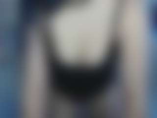 LunaBlueY's Live Sex Cam Show