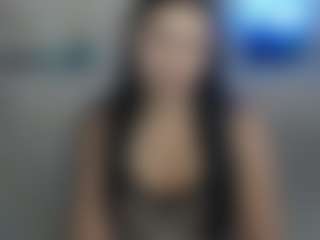Live cam show with LunaBlueY - Upskirt on Hubzter Live