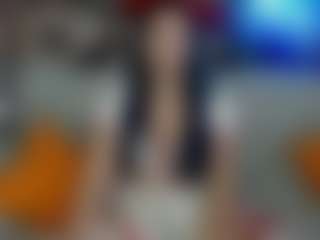 Live cam show with LunaBlueY - Upskirt on Gym Cam Girls