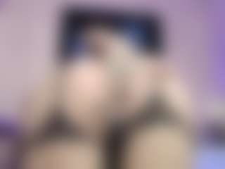 Live cam show with SHANELLROUSE4 - Double Penetration on xxxlivecams.org