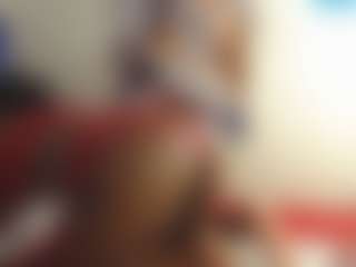 Live cam show with ROXYBAD - Butt Plug on Stripli.com