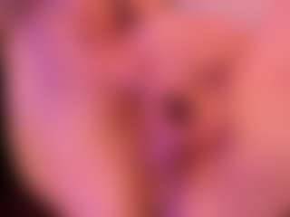 Live cam show with Mary-Lori - Green Eyes on StripNow
