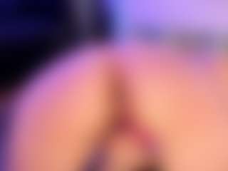 Live cam show with Mary-Lori - Toys on Hubzter Live